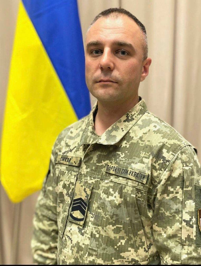 Отдал жизнь за Украину: на фронте погиб военный с Киевщины Андрей Сичкарь. Фото
