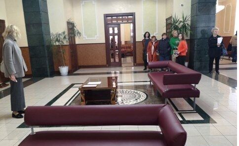 Зал ожидания для военных в Одессе.