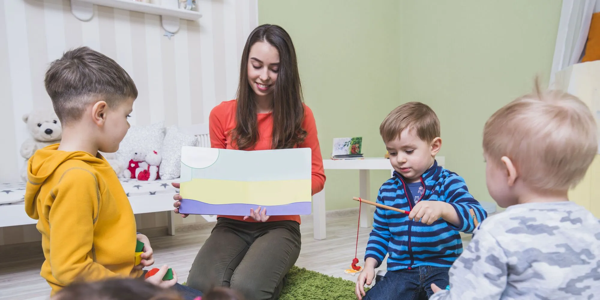 Навантаження збільшили, зарплати не підвищили: освітня омбудсменка звернулася до ВР та МОН через порушення прав педагогів у дитсадках України