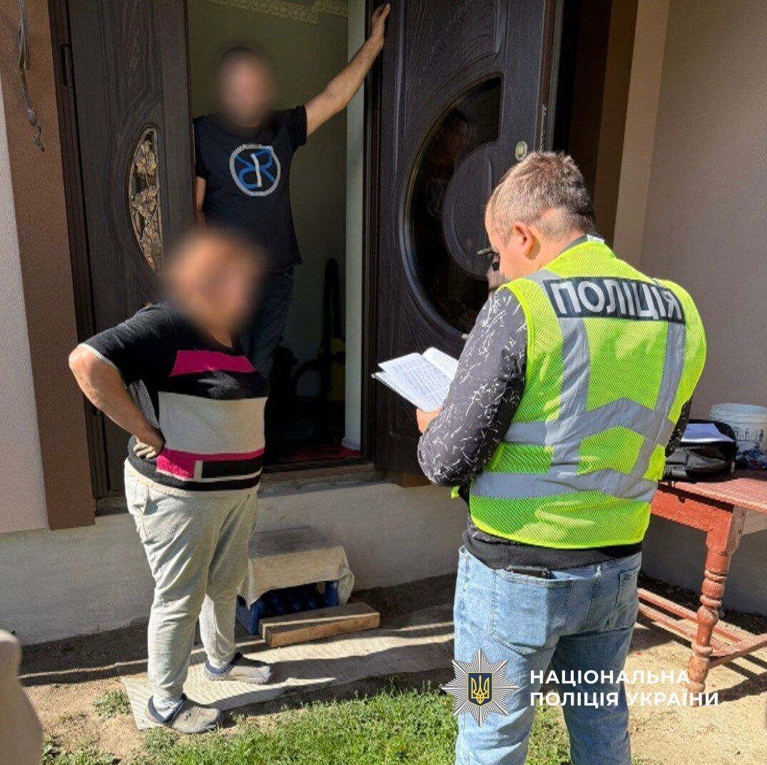 В Румынию за €8 тыс.: в Украине ликвидировали еще 11 схем переправки уклонистов за границу. Фото