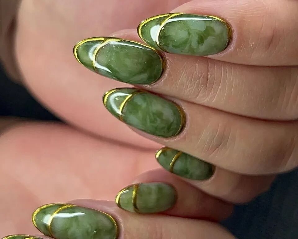 Какой маникюр выбрать в октябре: все взгляды будут ваши