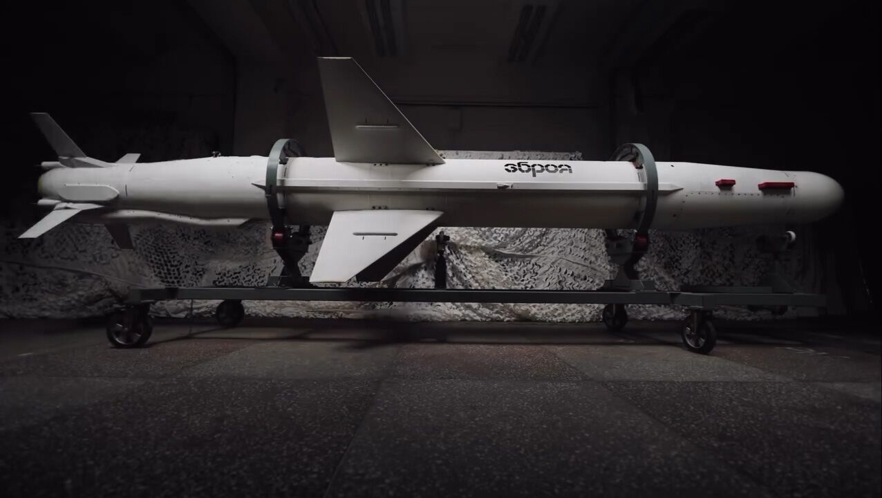 Приятный сюрприз: раскрыт вес боевой части "Длинного Нептуна" на 1000 км. Фото