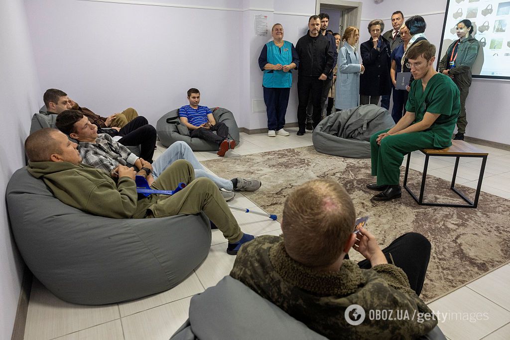 Сестра Чарльза III вдруге приїхала до України та зустрілася з подружжям Зеленських. Фото та подробиці