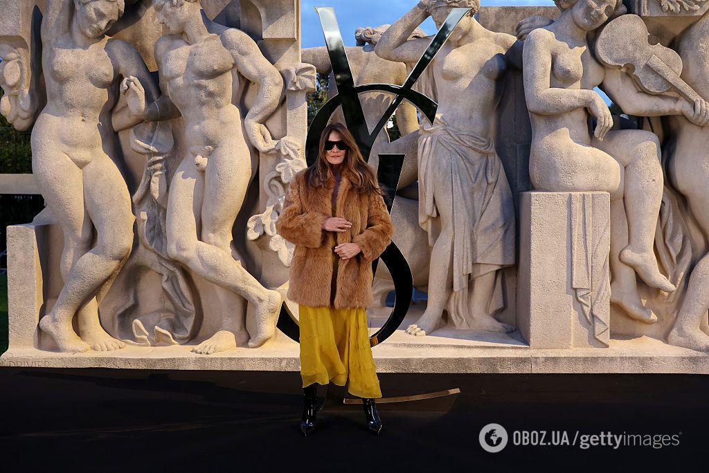 Карла Бруни впервые вышла в свет после приговора Николя Саркози: как сейчас выглядит бывшая первая леди Франции