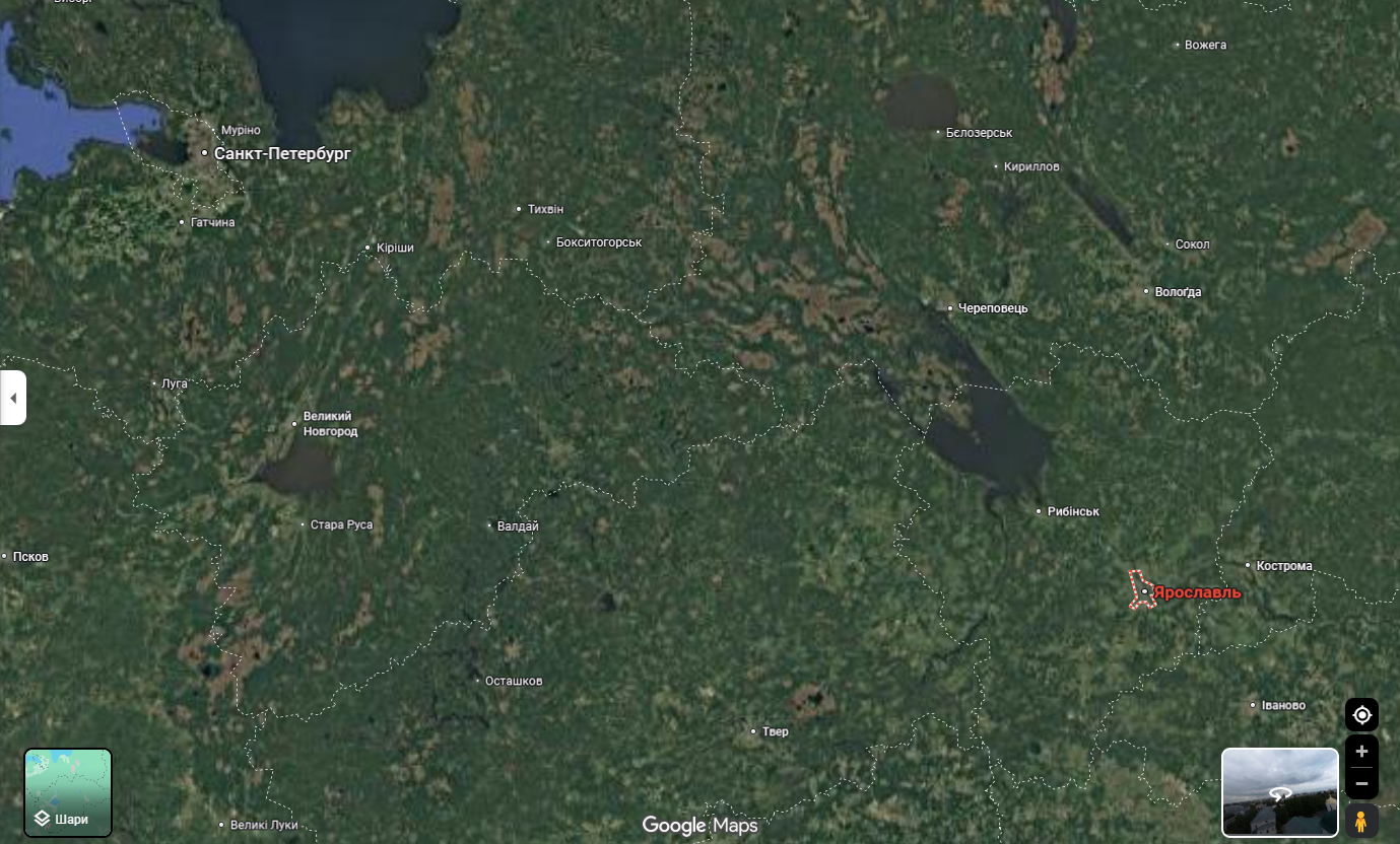 Столб дыма виден издалека: в российском Ярославле вспыхнул мощный пожар на НПЗ. Фото и видео