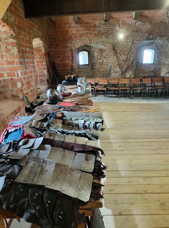 Величний Галич: замок, давні храми й міст через Дністер