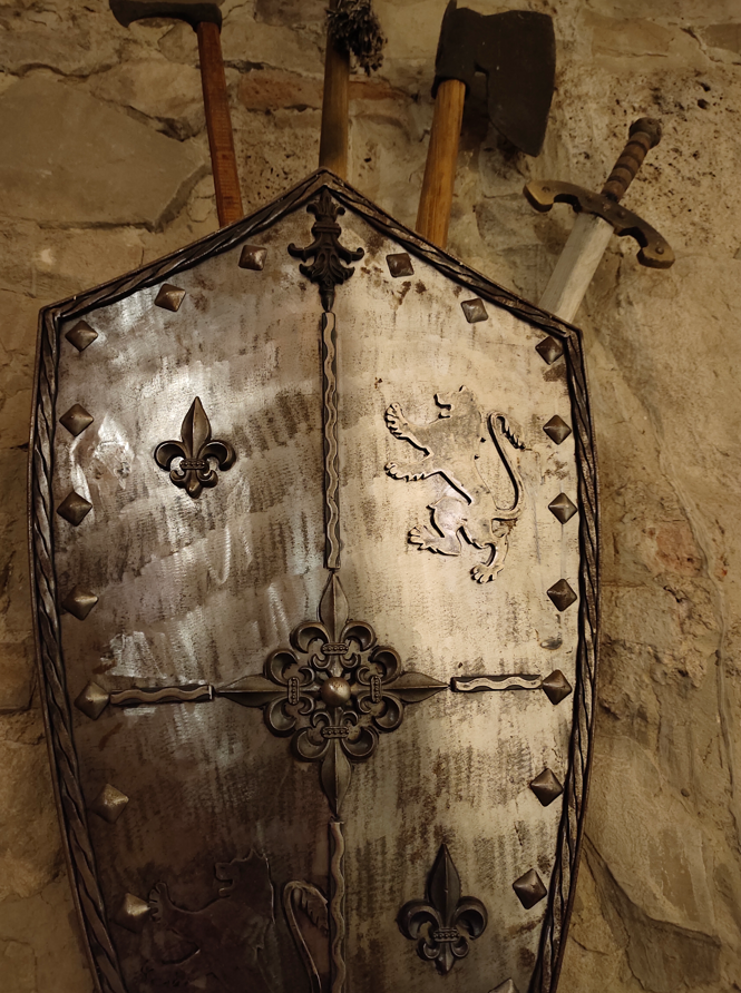 Величний Галич: замок, давні храми й міст через Дністер