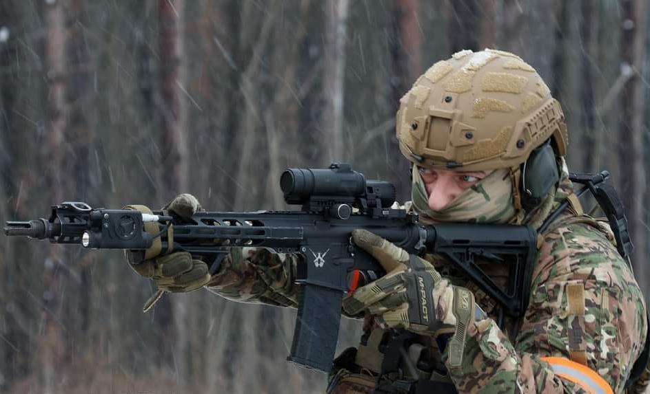 "Хотели разблокировать своих военных из окружения": Зеленский рассказал о попытке армии РФ контратаковать под Добропольем
