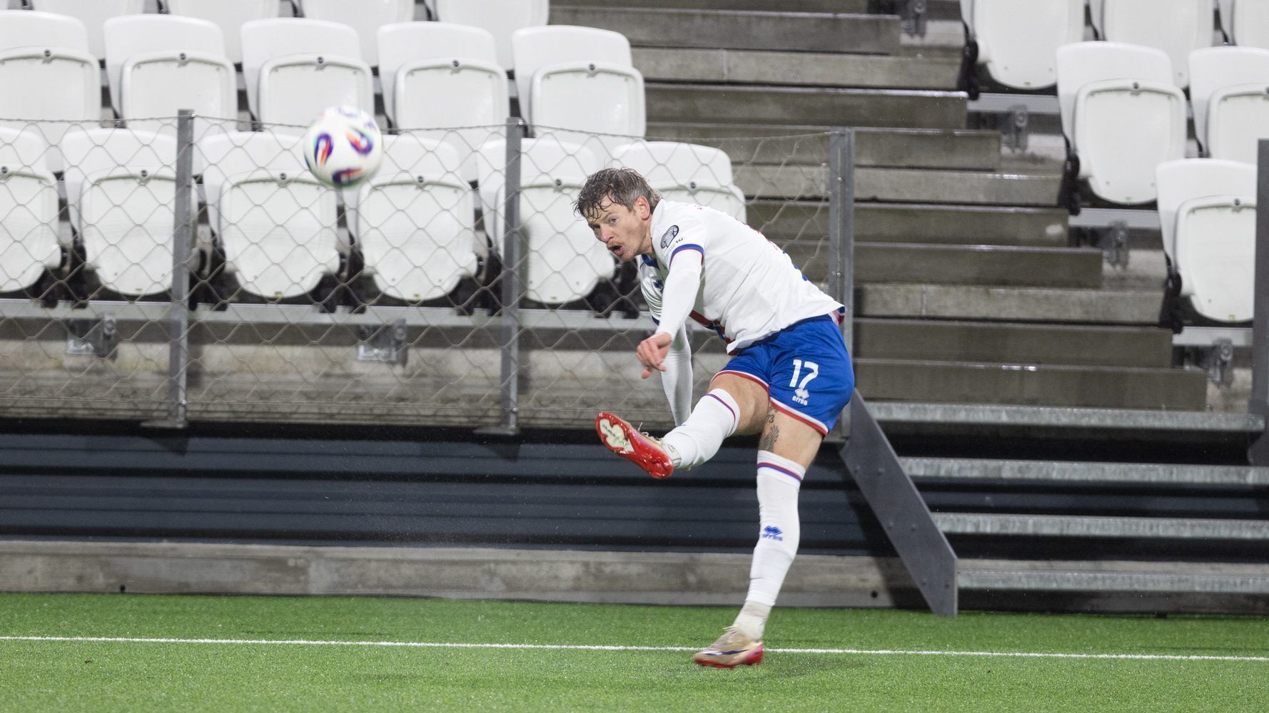 Матч евроотбора ЧМ-2026 по футболу завершился грандиозной сенсацией. Видео