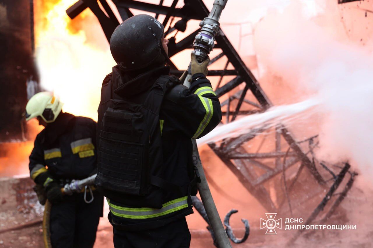 Более 450 дронов и три десятка ракет: Зеленский рассказал о последствиях атаки РФ на Украину, в результате которой погиб ребенок, более 20 человек ранены. Фото