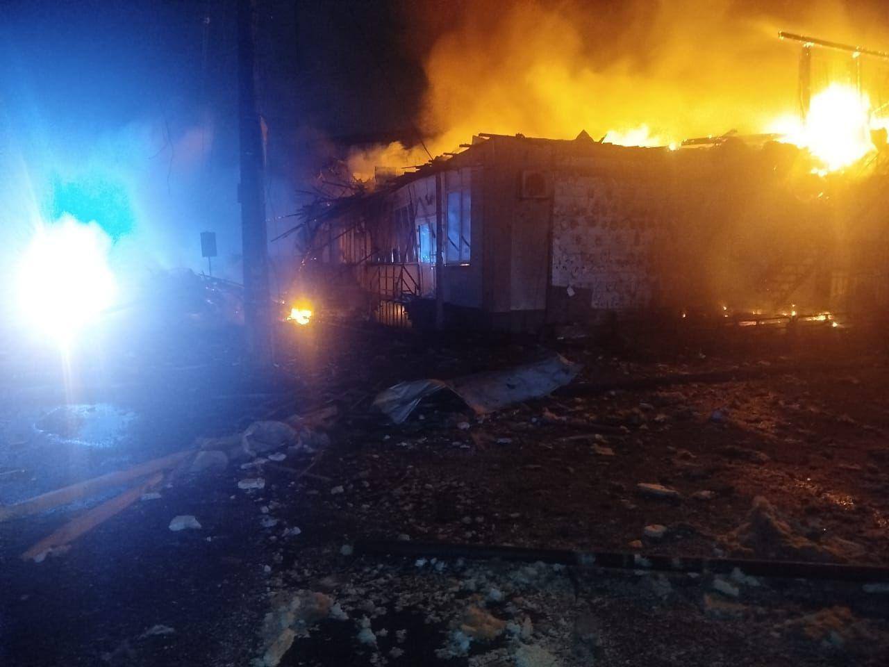 Без света осталось 28 тыс. семей, повреждены дома: последствия российской атаки на Киевщину. Фото и видео