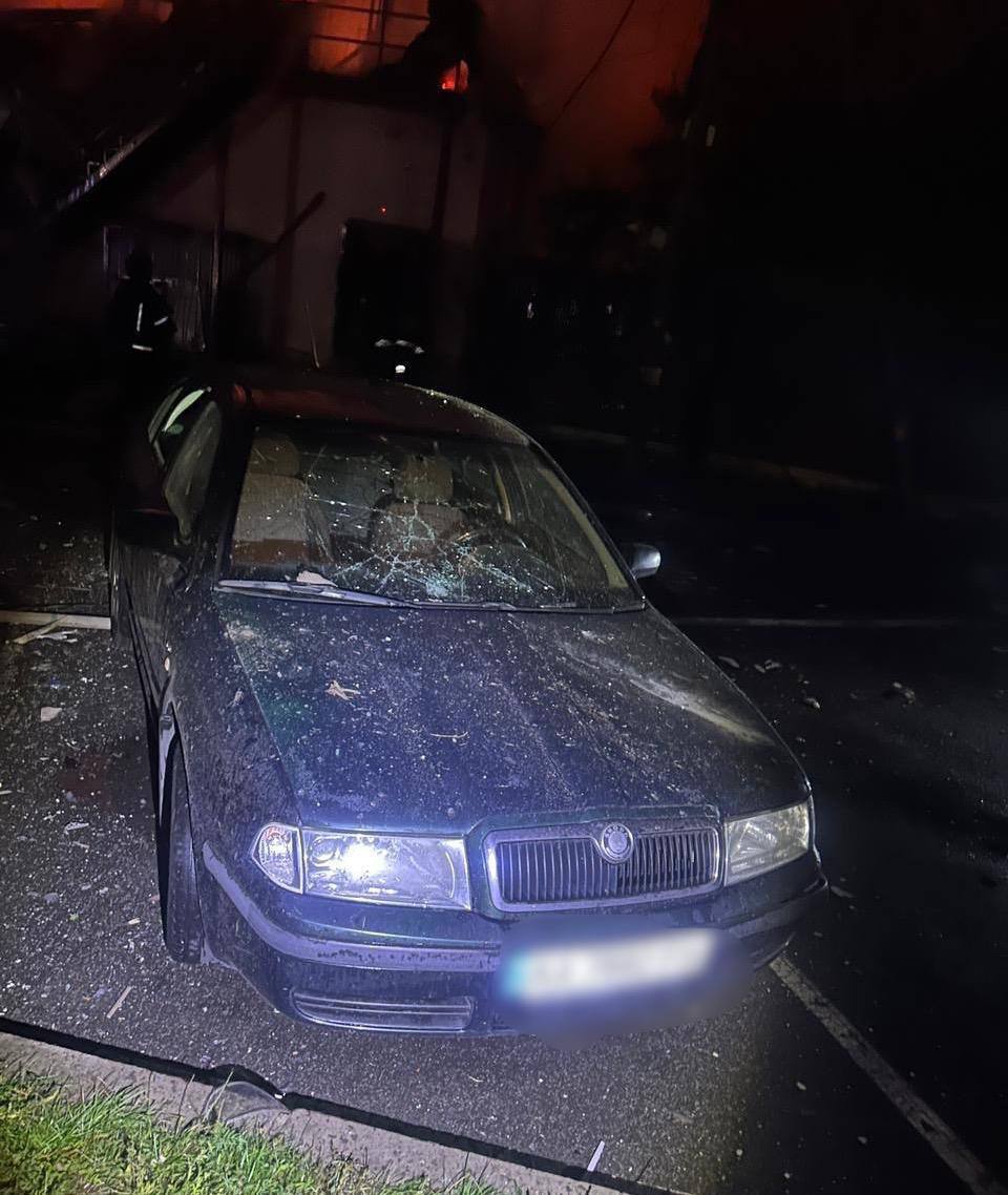 Без света осталось 28 тыс. семей, повреждены дома: последствия российской атаки на Киевщину. Фото и видео