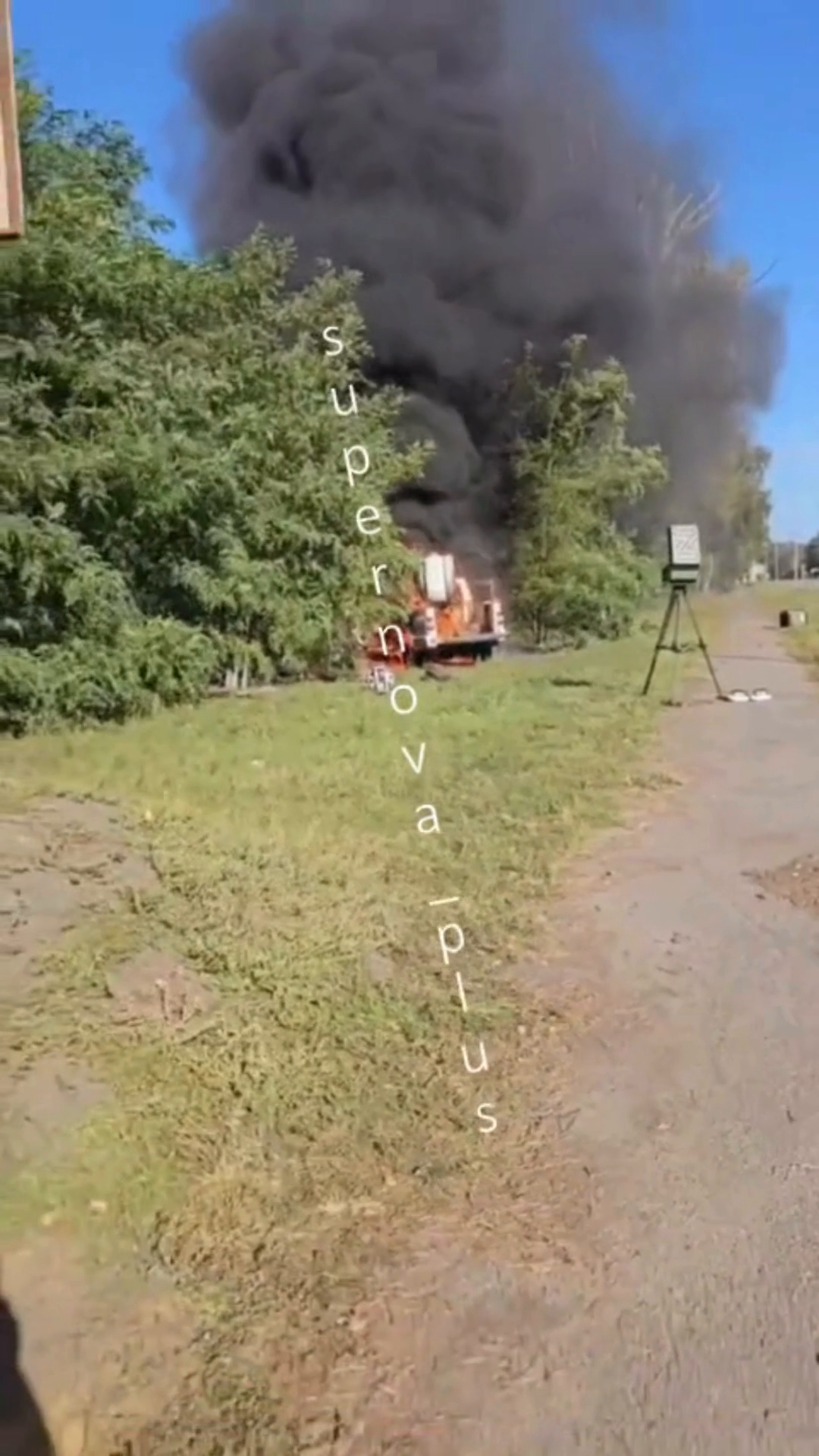 Окупанти похвалилися дорогим РЕБом і поплатились: його швидко перетворили на брухт. Відео