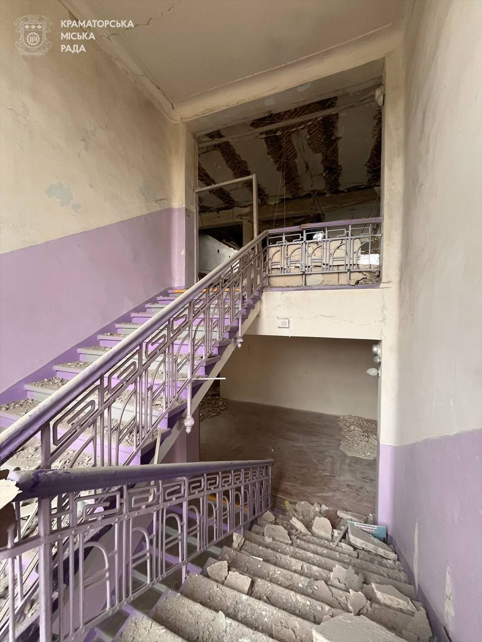 Окупанти вдарили по школі в Краматорську, яка була названа на честь закатованого Степана Чубенка. Фото