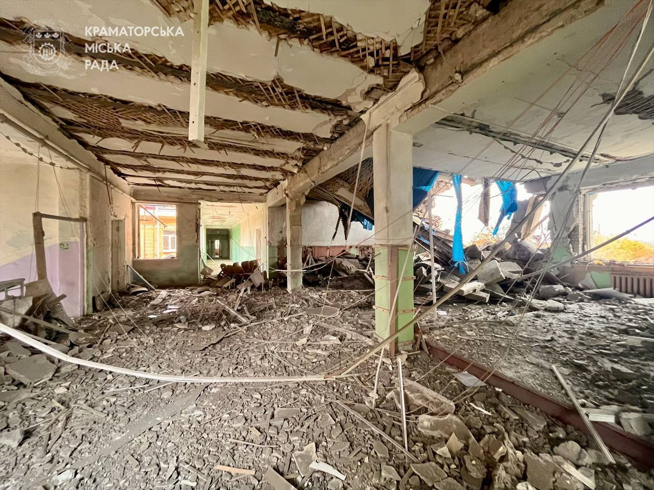 Окупанти вдарили по школі в Краматорську, яка була названа на честь закатованого Степана Чубенка. Фото