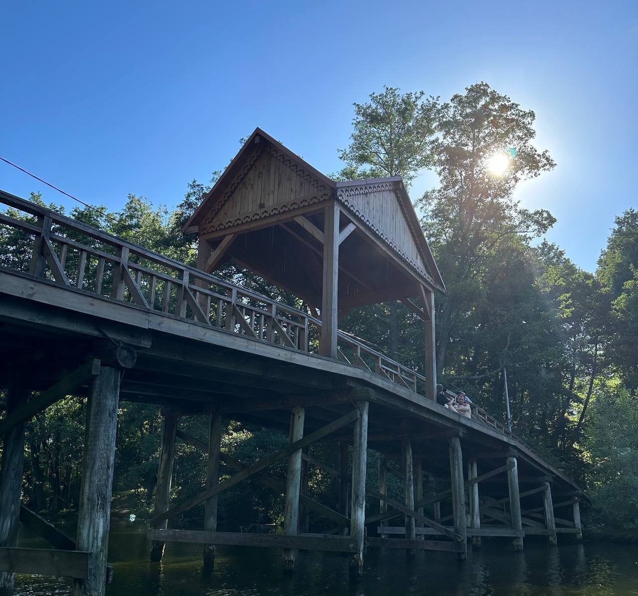 В сети показали, как изменилось место, где делают для фото на память, в самом известном курорте Киева за 70 лет. Фото