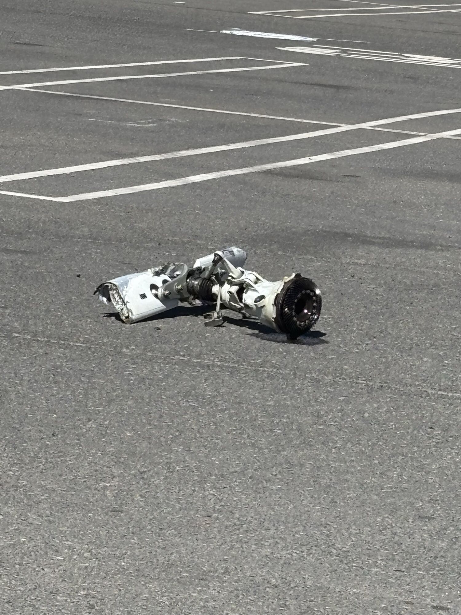 У США гелікоптер упав прямо на людний пляж в Каліфорнії: є постраждалі