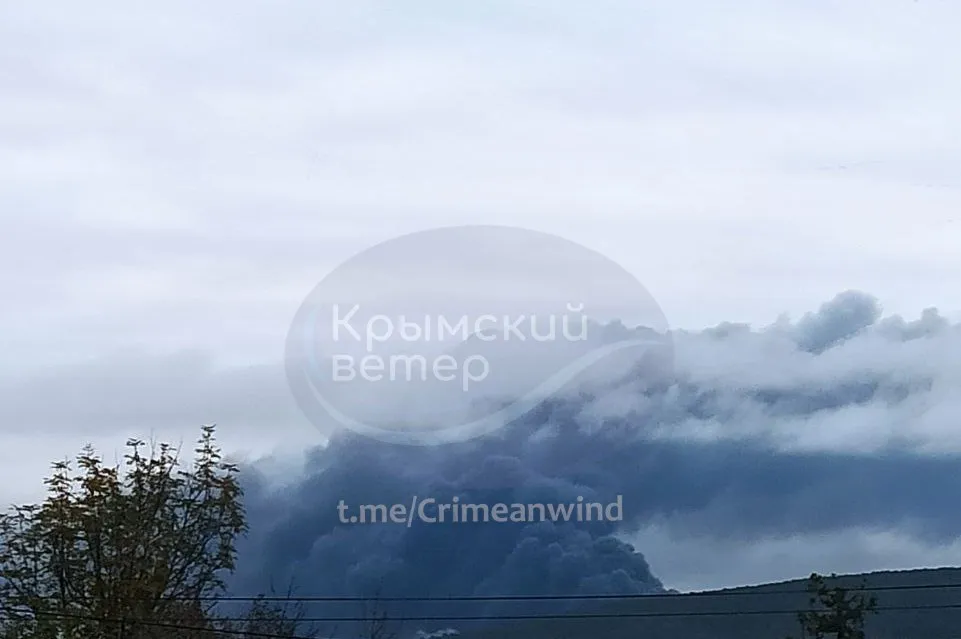 В окупованому Криму повідомили про удар по Сімферопольській ТЕС: спалахнула пожежа. Фото і відео