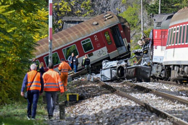У Словаччині зіткнулися два потяги: серед постраждалих є українець. Фото й відео