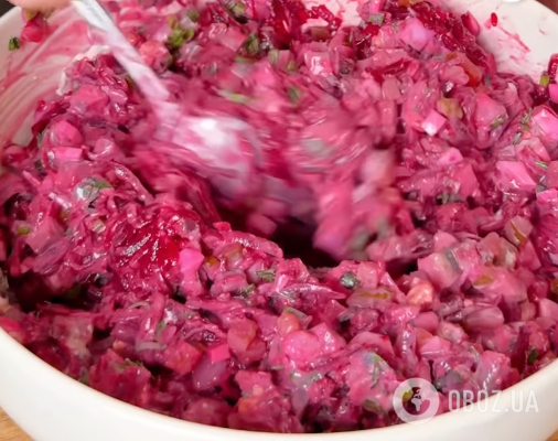 Майонезный салат из свеклы, сельди и вареных яиц: вкуснее, чем ''Шуба''