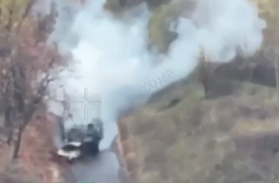 Атаки были синхронные: украинские воины отбили российские штурмы в районе Мирнограда в Донецкой области. Видео