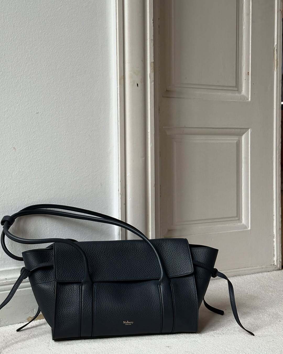 Семь культовых сумок из прошлого триумфально вернулись в моду: как они выглядят