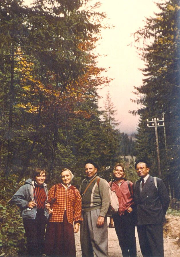 Жили під прицілом і померли молодими: як склалася доля трьох дітей Степана Бандери та що відомо про його внуків