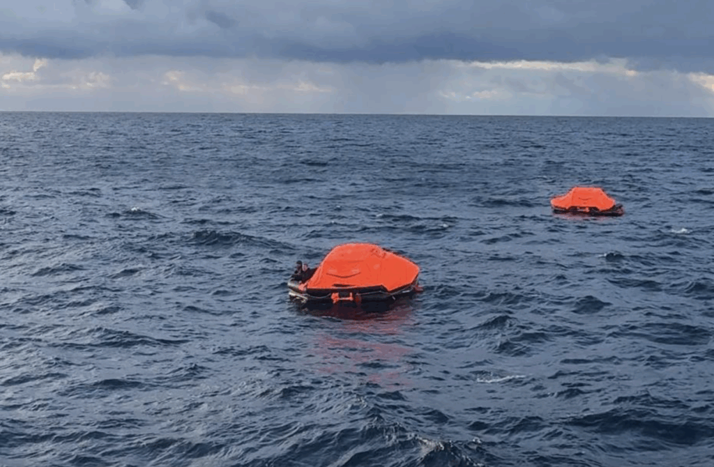 В Черном море у побережья Болгарии затонуло судно с украинскими моряками: что известно об их судьбе