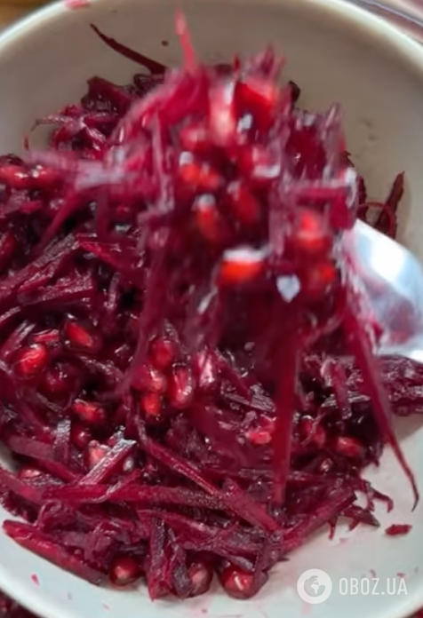 Салат из сырой свеклы и граната: рецепт очень полезного и вкусного блюда