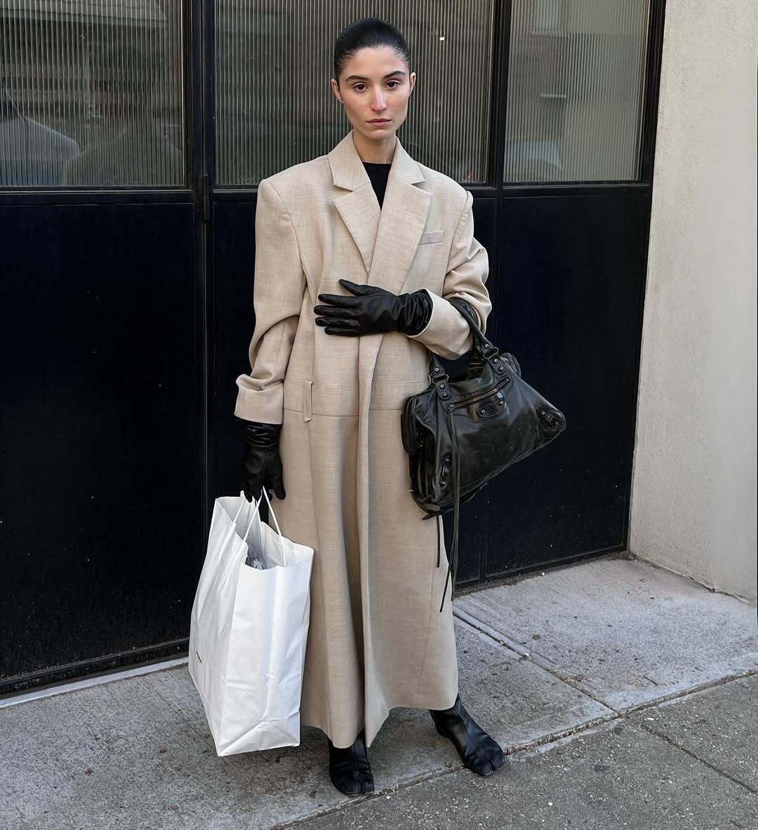 Семь культовых сумок из прошлого триумфально вернулись в моду: как они выглядят