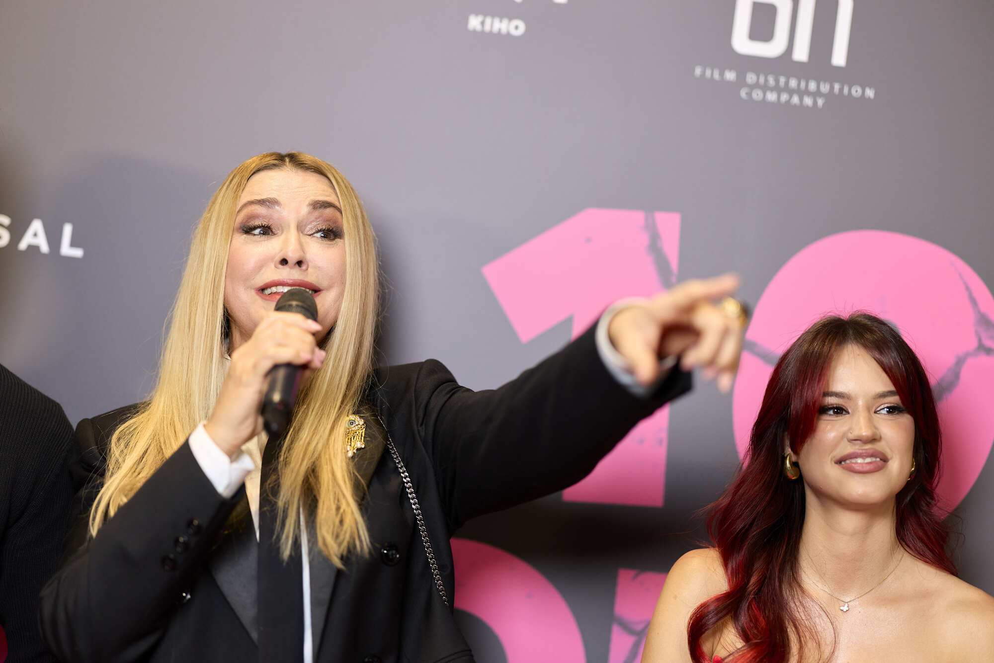 Одразу два "холостяки" у фільмі та драма про ексвійськового, який грабує ресторани McDonald's: що подивитися в кіно