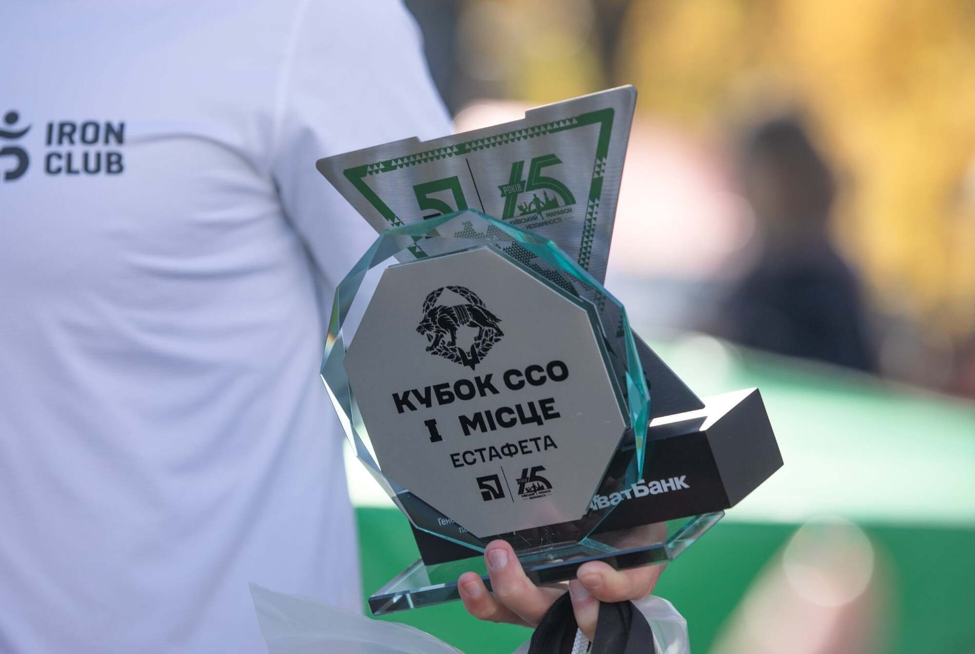 Киевский марафон Несокрушимости объединил тысячи сердец: демонстрация "Бабы Яги", сбор на ССО и чемпионат Украины