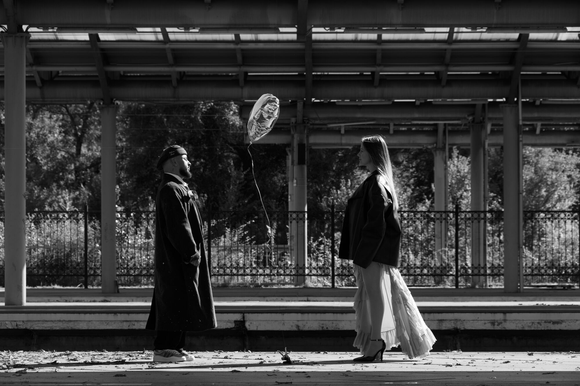 Атмосферная премьера: Monatik и Kola сняли кинематографический клип на песню "127"