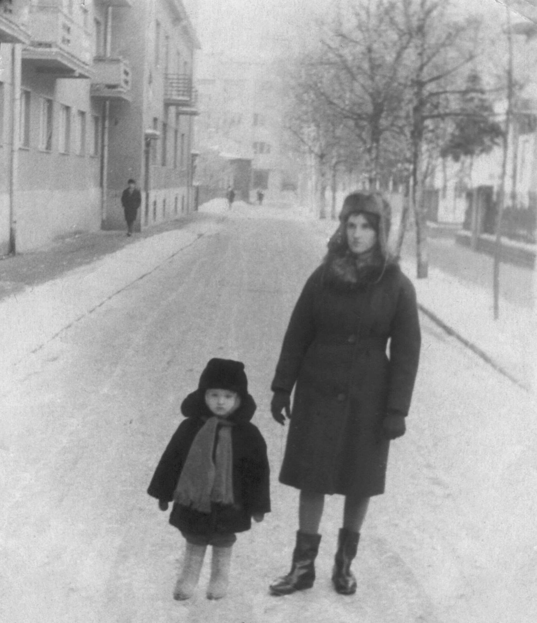 Івано-Франківськ понад 70 років тому: у мережі показали архівні фото