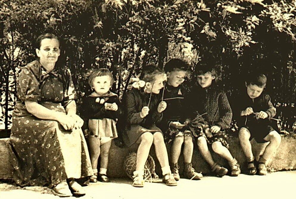 Івано-Франківськ понад 70 років тому: у мережі показали архівні фото