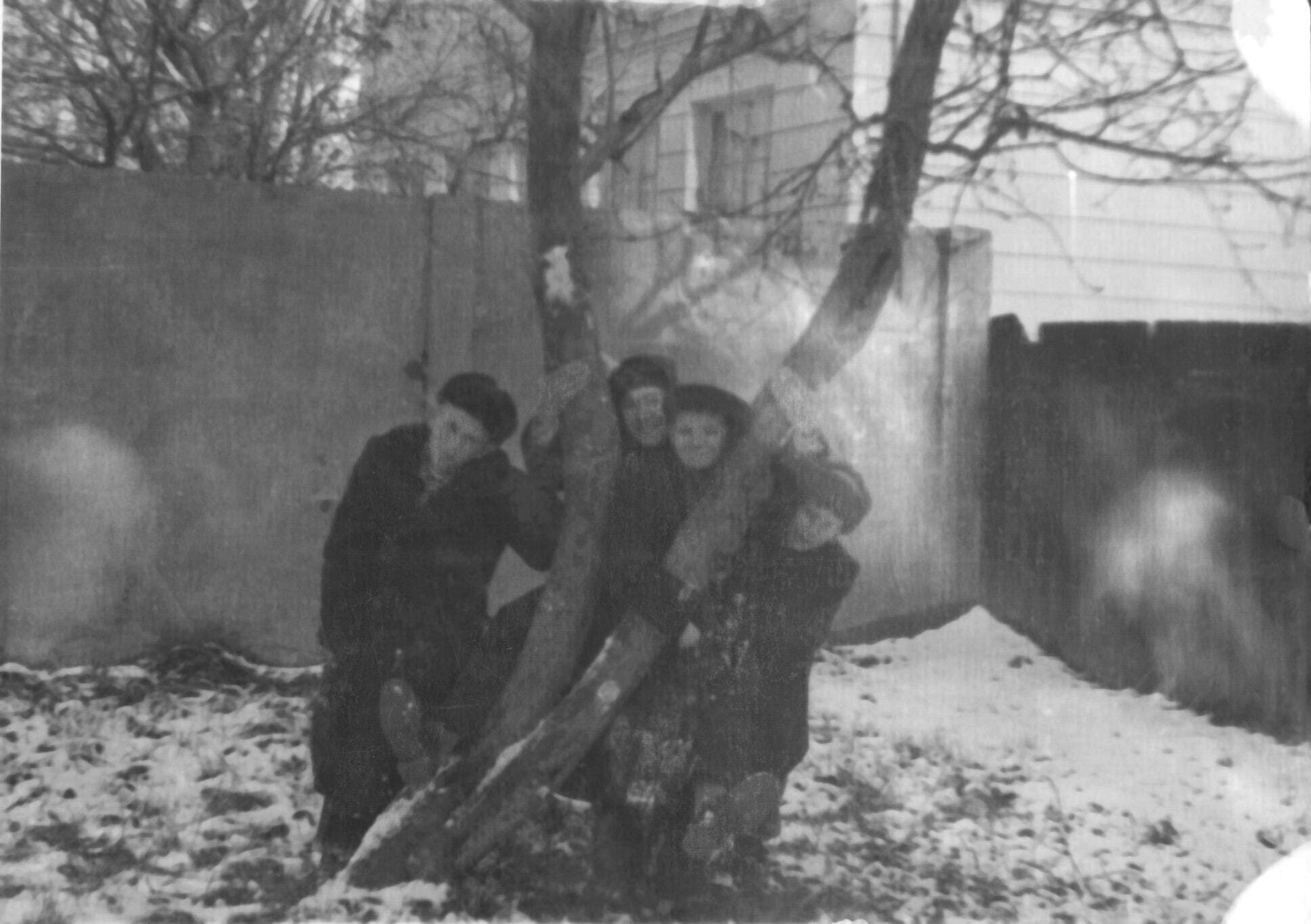 Івано-Франківськ понад 70 років тому: у мережі показали архівні фото