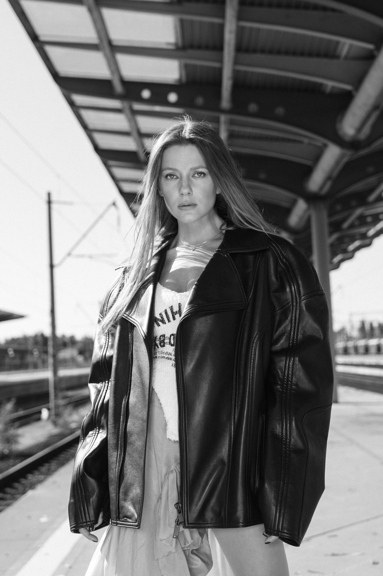 Атмосферная премьера: Monatik и Kola сняли кинематографический клип на песню "127"