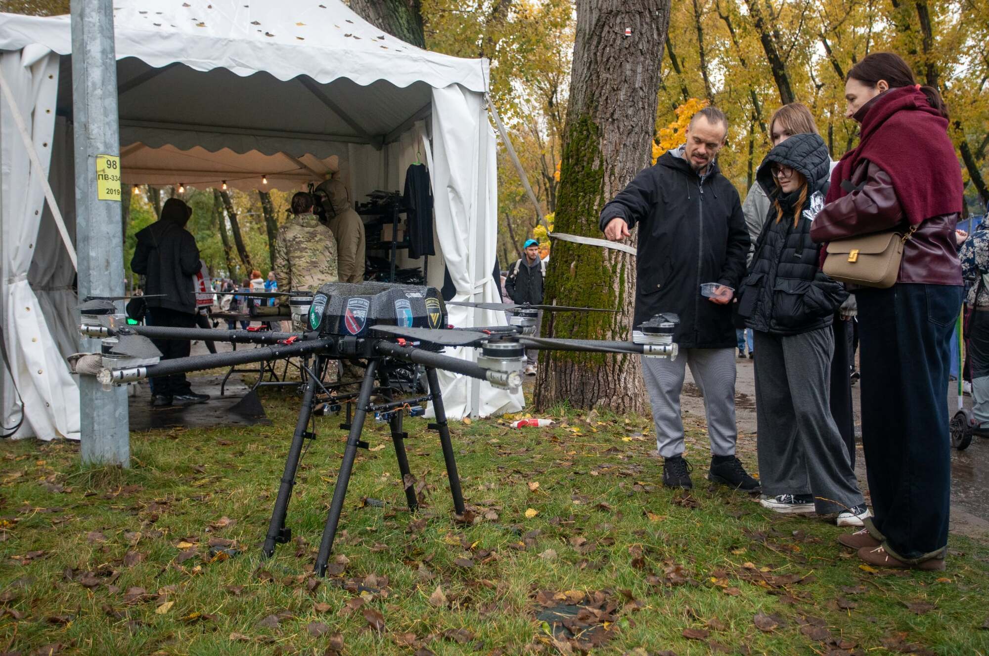 Киевский марафон Несокрушимости объединил тысячи сердец: демонстрация "Бабы Яги", сбор на ССО и чемпионат Украины