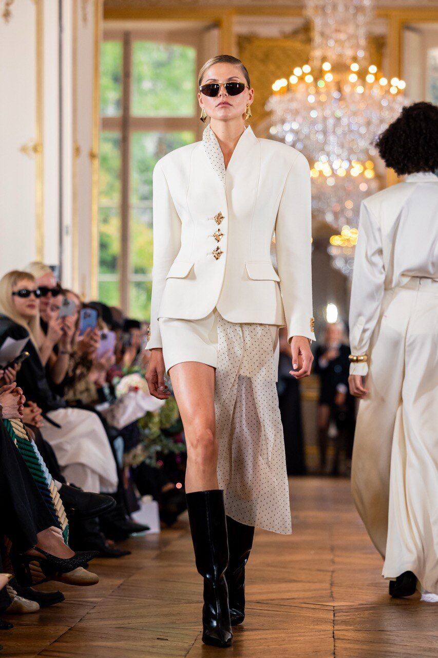 MAZINI празднует 10 лет: дебют на Неделе моды в Париже