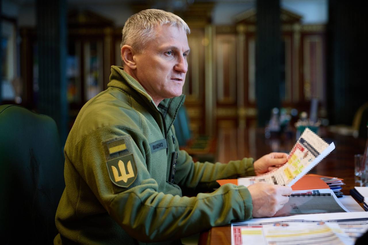 "Система Путіна не витримає протистояння, у яке він завів Росію": Зеленський заслухав доповідь керівника СЗР і озвучив головні тези