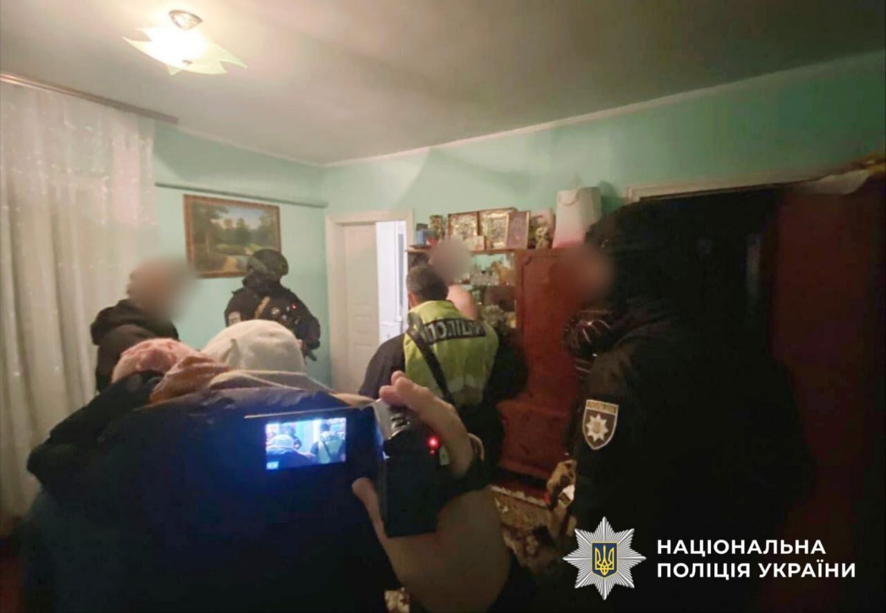 Похитили военного и требовали несуществующий долг: на Киевщине задержали злоумышленников. Подробности, фото и видео