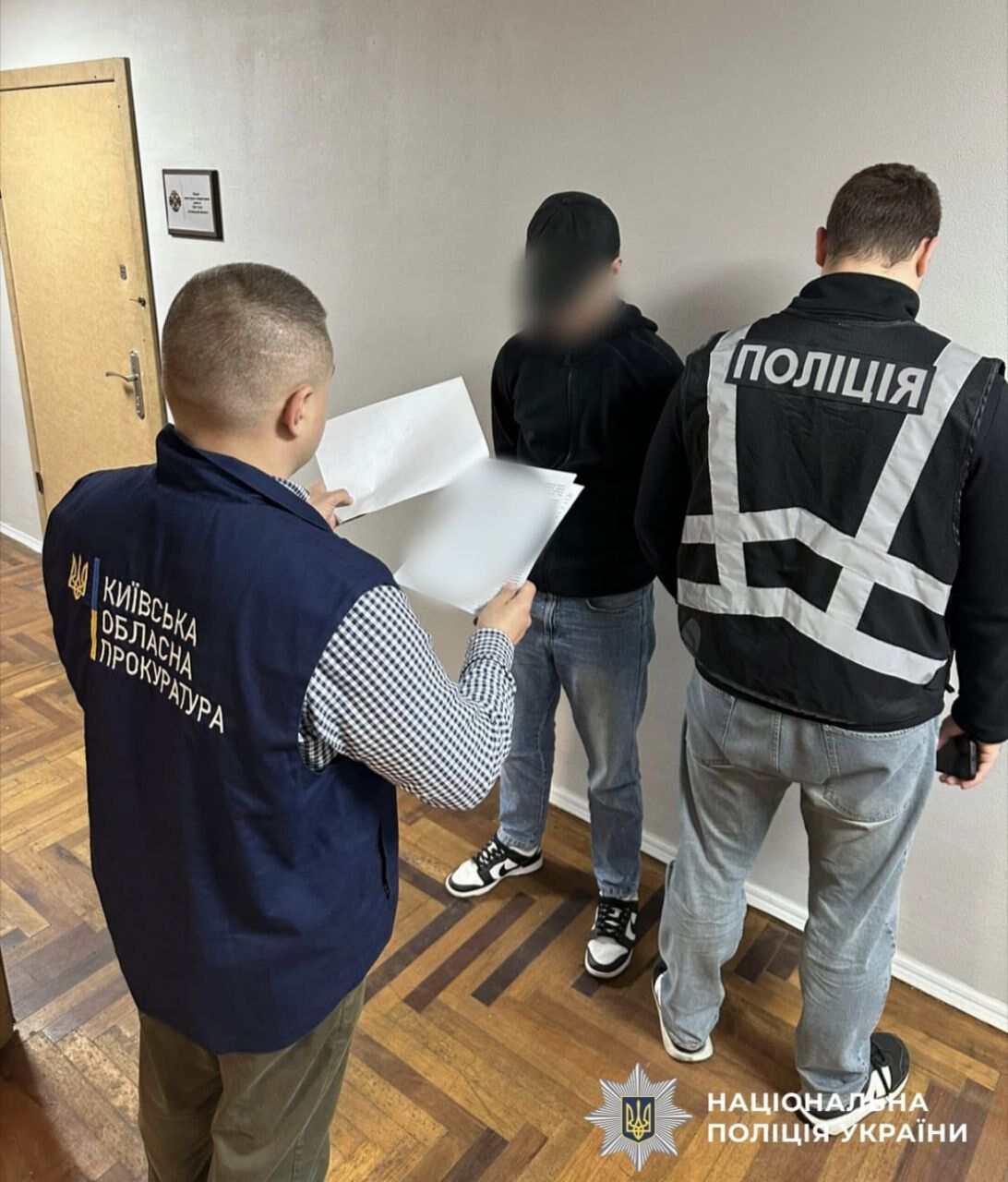 Похитили военного и требовали несуществующий долг: на Киевщине задержали злоумышленников. Подробности, фото и видео