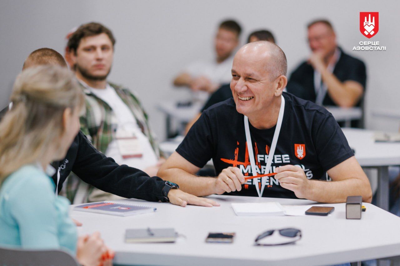 Оборонці Маріуполя допомагатимуть українським захисникам долати травми війни