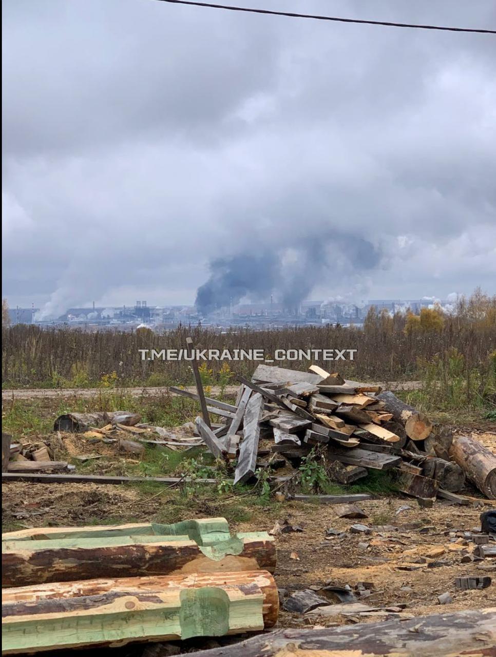 Был виден дым: в Кстово под Нижним Новгородом поражен НПЗ. Фото