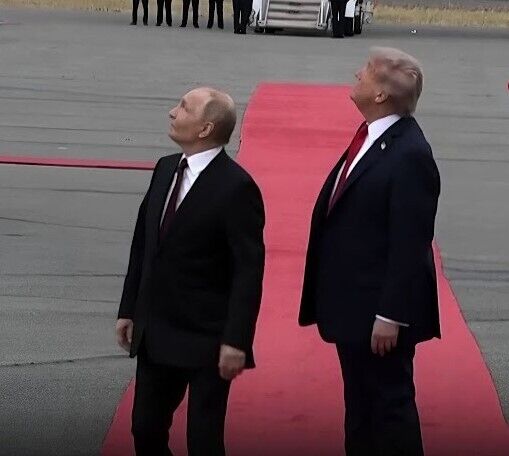 "Это невероятное оружие": Трамп заявил, что заказал 20 бомбардировщиков-невидимок, которыми "пугал" Путина. Видео