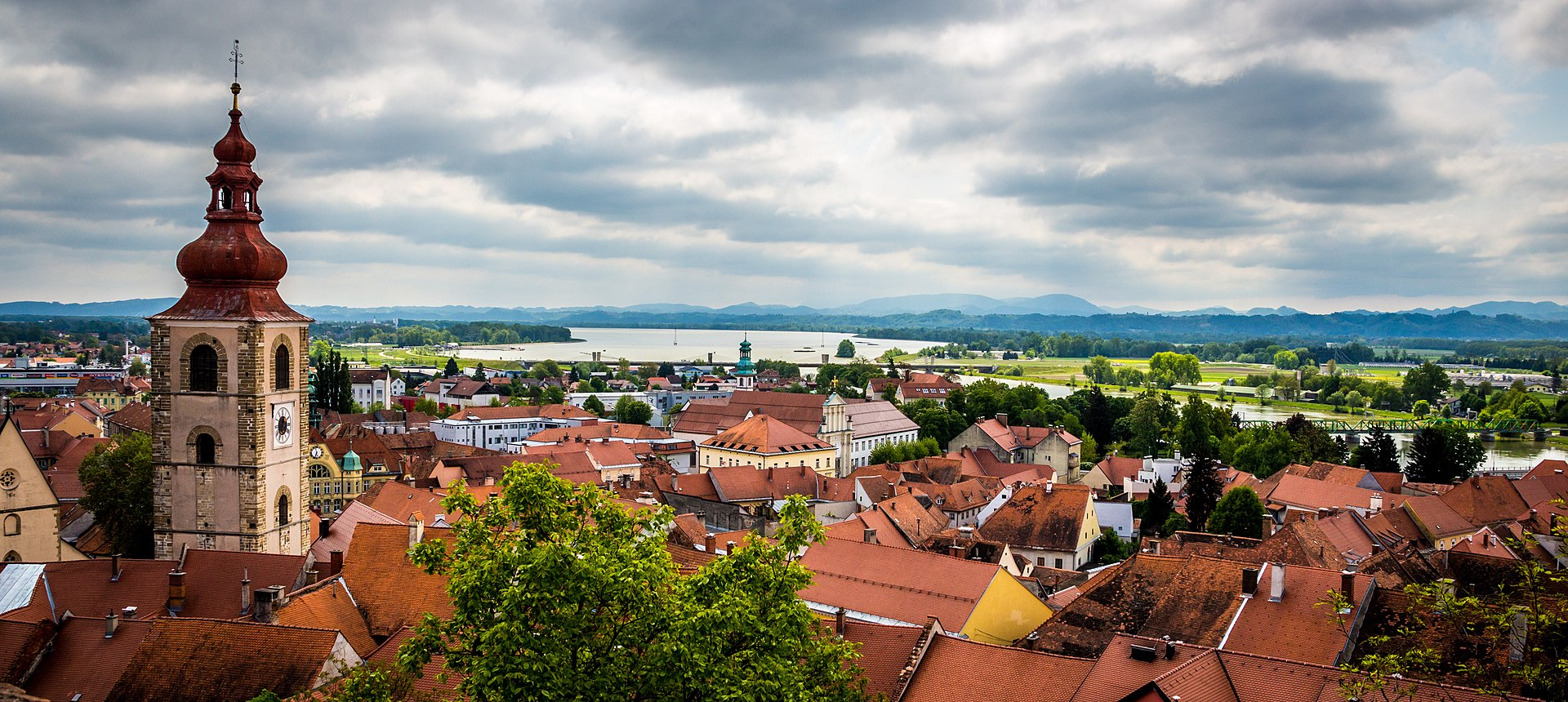 Одне з найяскравіших місць Європи: місто у Словенії викликало захват в експертів