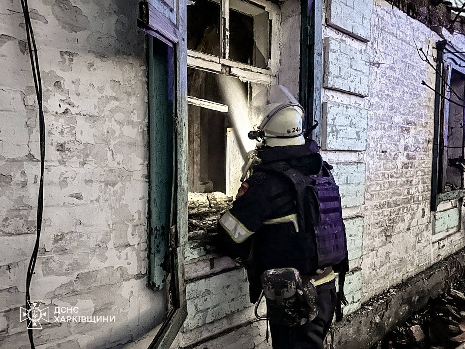 Оккупанты впервые ударили КАБом по Лозовой: шестеро пострадавших, повреждены дома. Фото