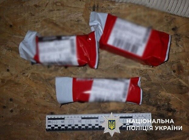 Отправляла клиентам наркотики в коробках из-под детских игрушек: в Киеве задержали злоумышленницу. Фото