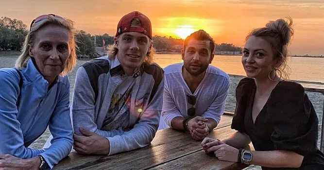 Теннисист-чемпион с украинскими корнями во время матча дал отпор оскорблявшему его российскому болельщику. Видео