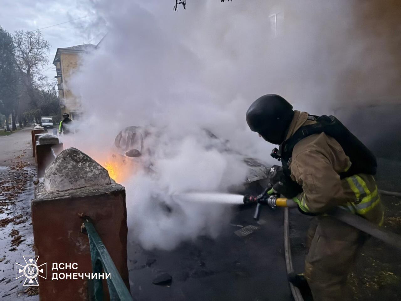 Войска РФ ударили по многоэтажке в Дружковке: есть раненые. Фото